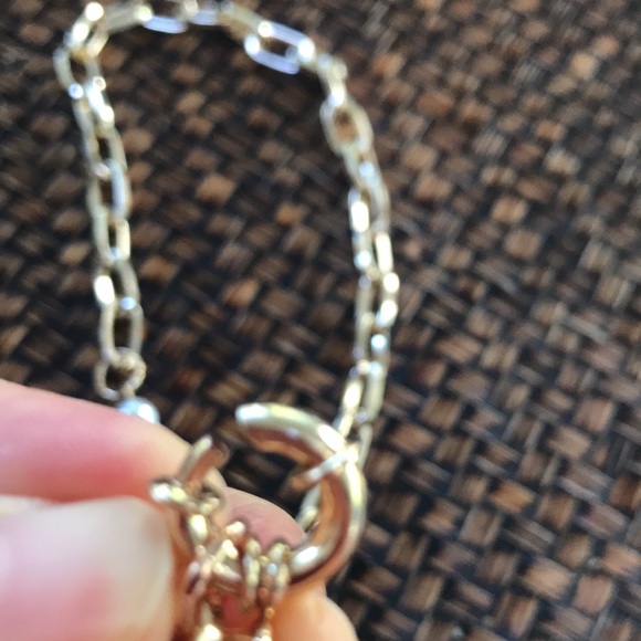 $5 if bundle: Faux Pearl and Metal Chain Necklace - Picture 3 of 7